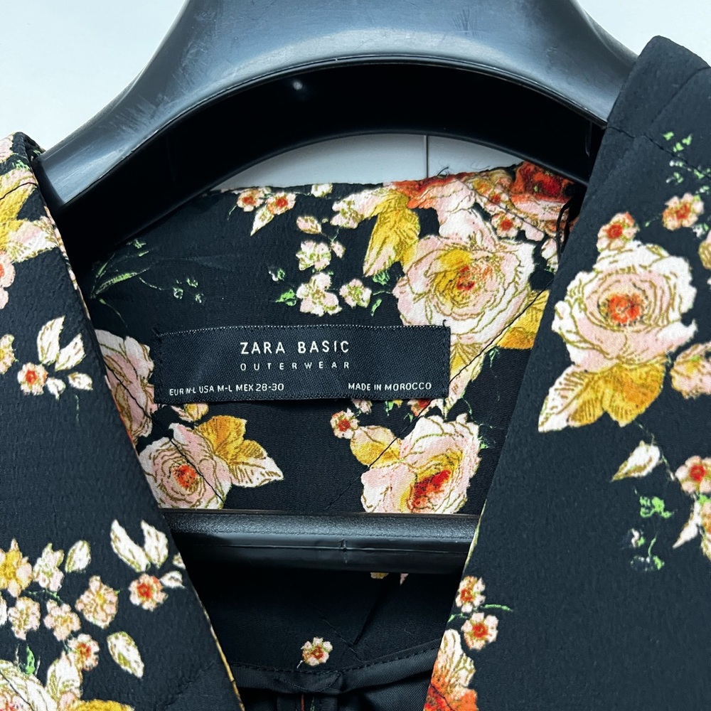 ZARA | Black Quilted Peach & Cream Floral filled Jacket - Picture 11 of 16